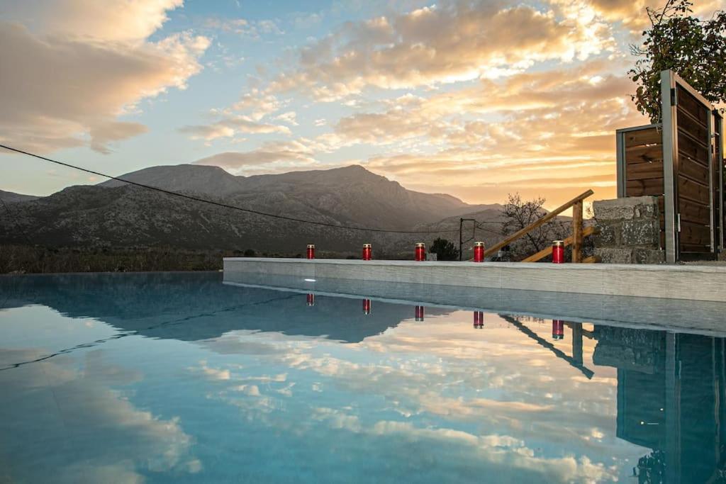 Lasithi Luxury Villa Mesa Lasithi Exteriör bild